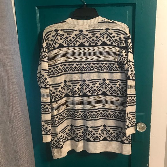 Off white and Black Cardigan - Picture 2 of 3